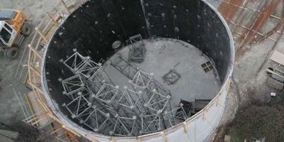 Neubau Stahlbeton-Rundbehälter in Ortbetonbauweise (Benet (La Rochelle), Frankreich) (2)