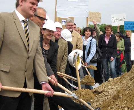 65 Meter lange Spannbeton-Brücke