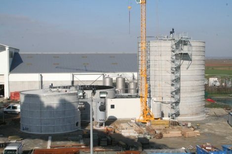 Fertigstellung der Rohbauarbeiten einer Biogasanlage