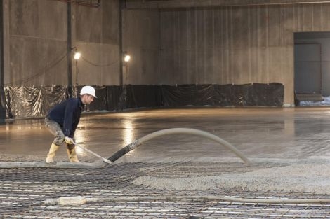 ca. 8.000 qm geglättete Beton-Industrieböden