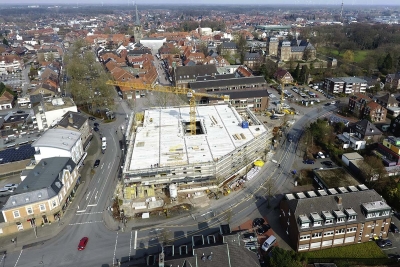 Rohbau eines Geschäftshauses